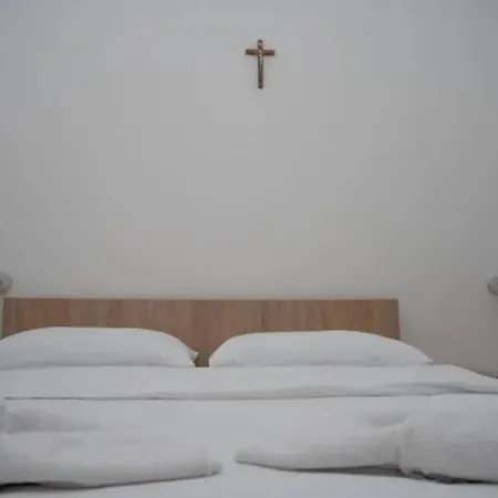 Hotel Flame Of Love Center For Retreats, Pilgrims, And Residents, 4*