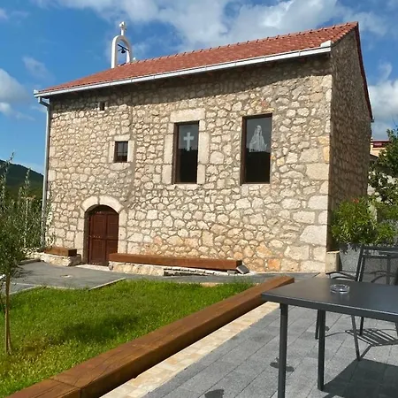 Flame Of Love Center For Retreats, Pilgrims, And Residents, Hotel Bijakovici